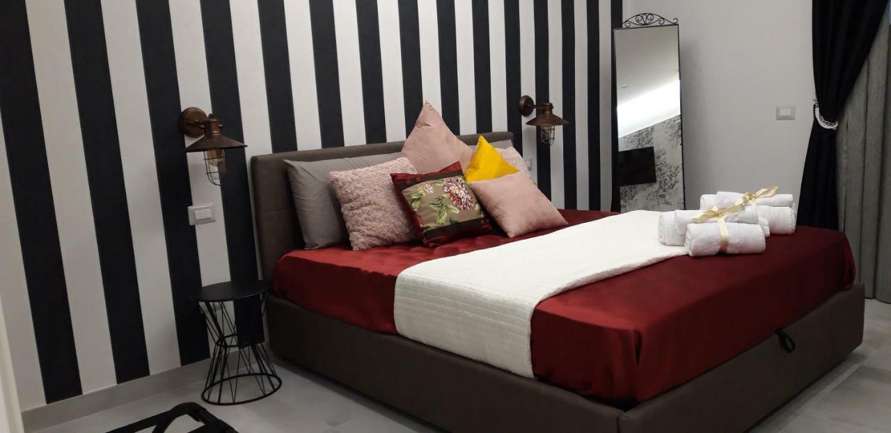Prestige House Hotell Salerno Exteriör bild