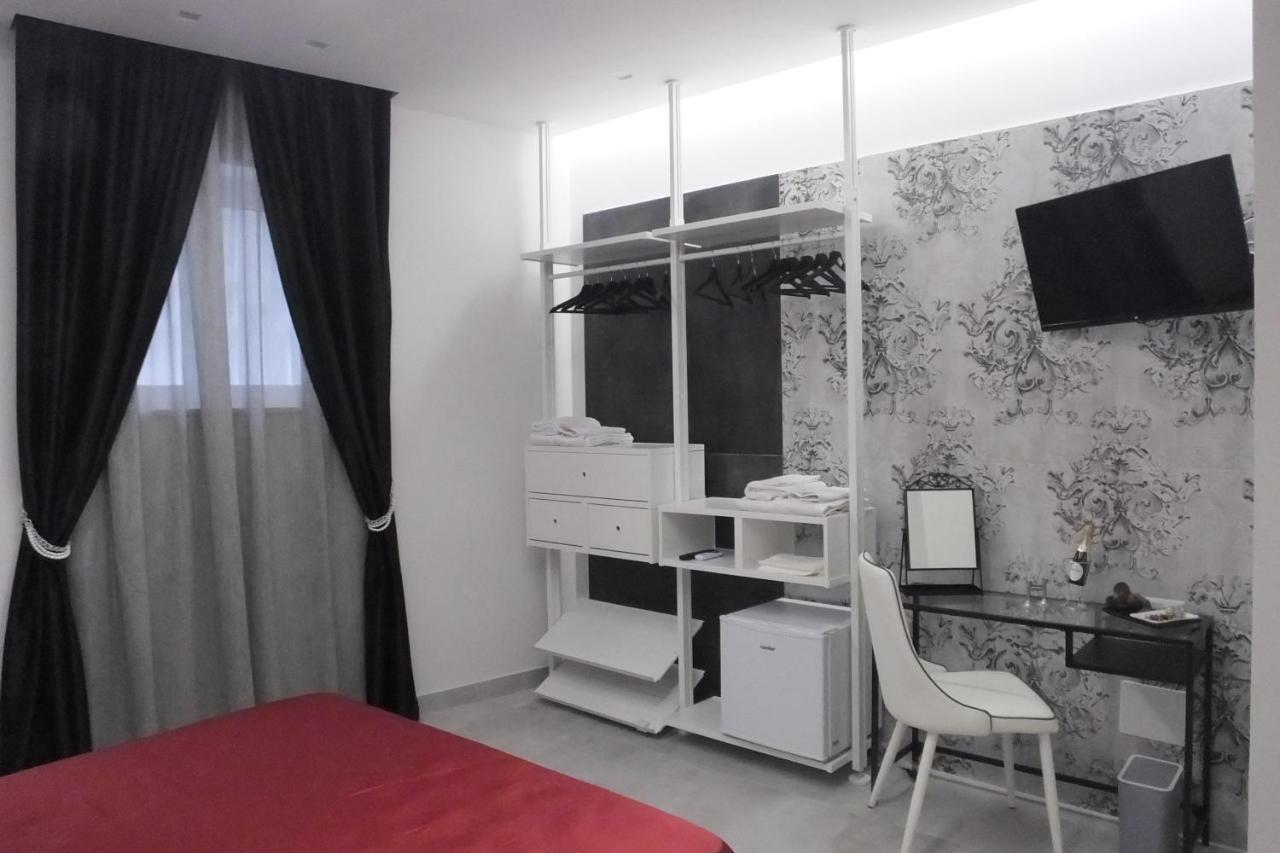 Prestige House Hotell Salerno Exteriör bild