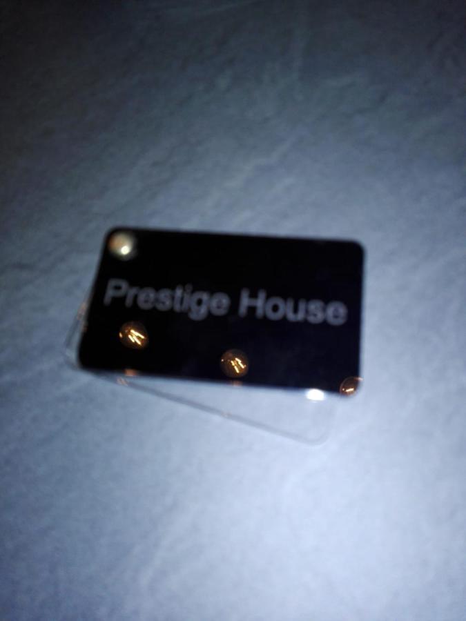 Prestige House Hotell Salerno Exteriör bild